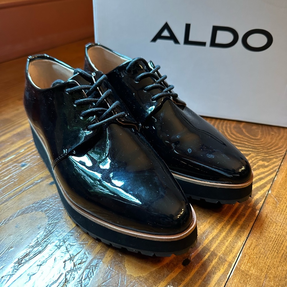 Aldo Black Oxford Sleek Patent Leather Shoes